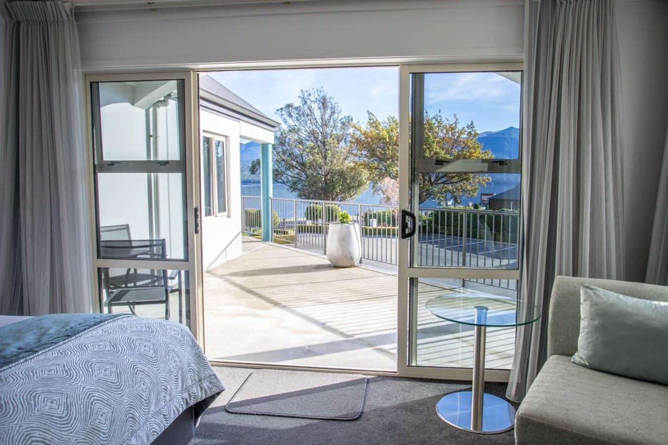 Radfords On The Lake Te Anau Extérieur photo